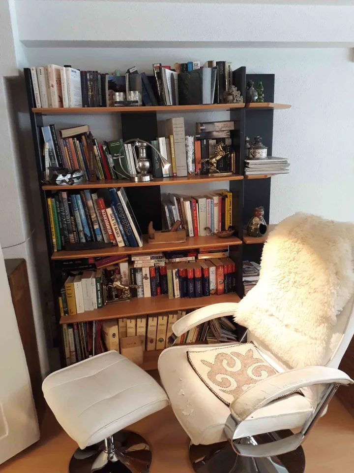 WG grosses Zimmer vollsonnig, ruhig