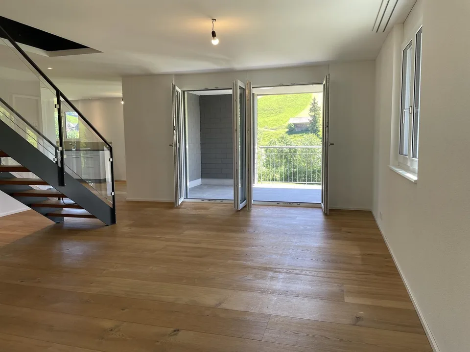 Stilvolle 4.5 Zimmer-Maisonettewohnung mit Blick ins Grüne