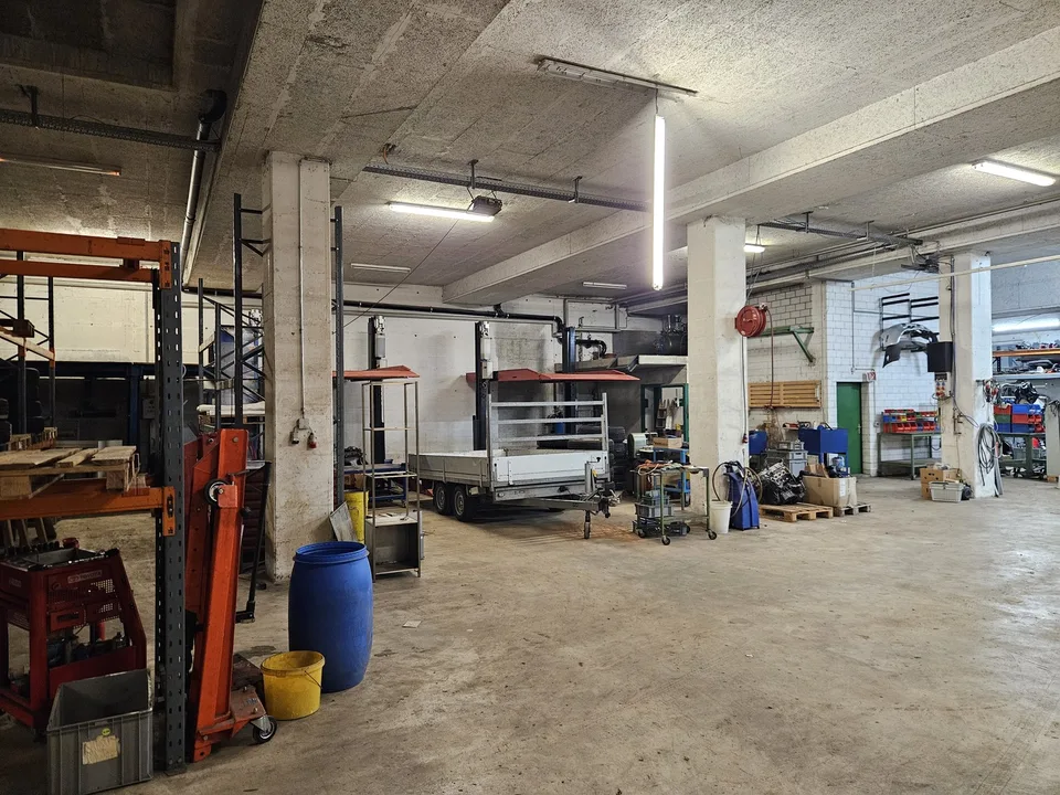 Gewerbe- & Lagerfläche in Lütisburg – 430 m² mit Deckenhöhe von 4.5m