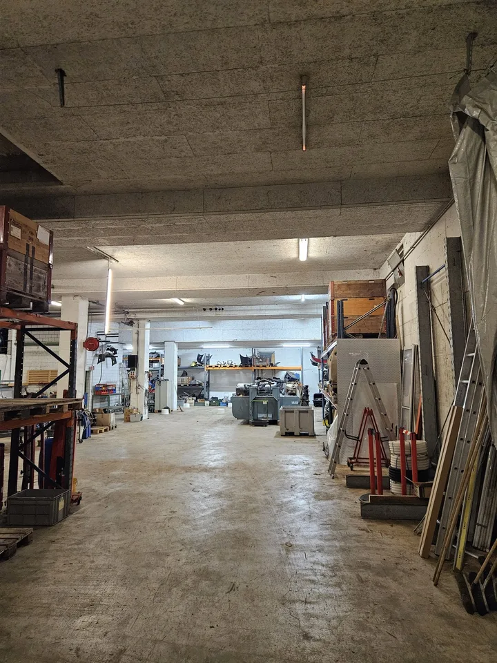 Gewerbe- & Lagerfläche in Lütisburg – 430 m² mit Deckenhöhe von 4.5m