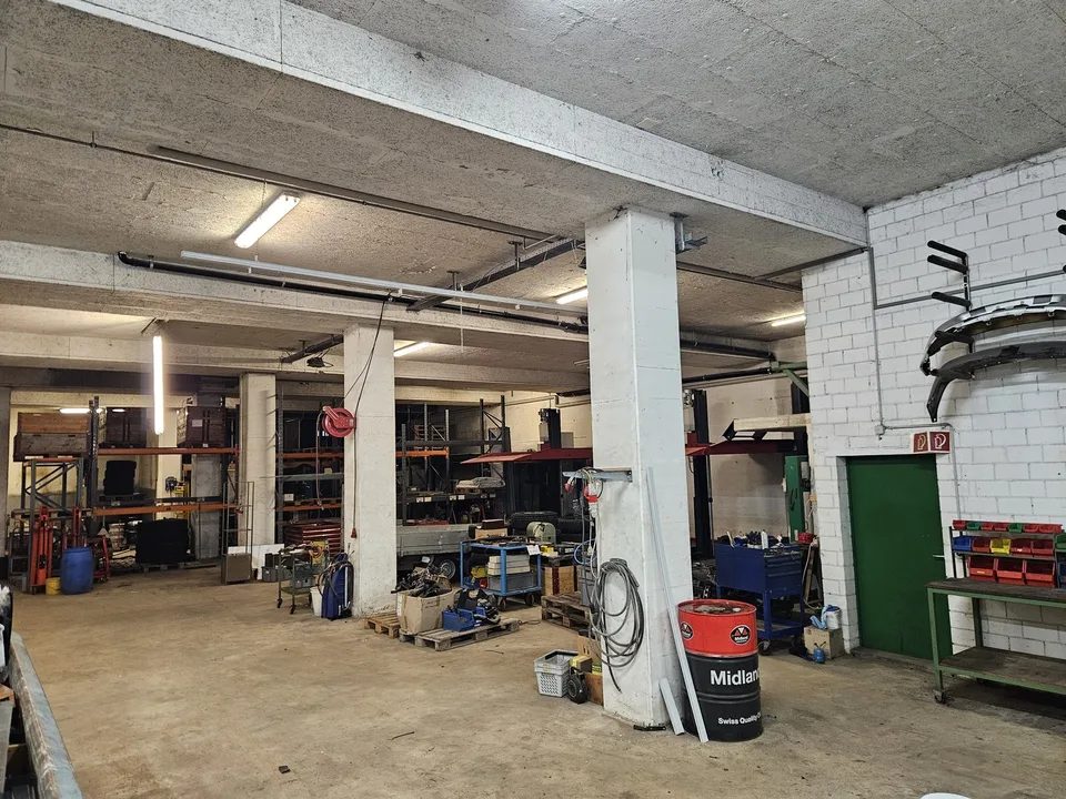 Gewerbe- & Lagerfläche in Lütisburg – 430 m² mit Deckenhöhe von 4.5m