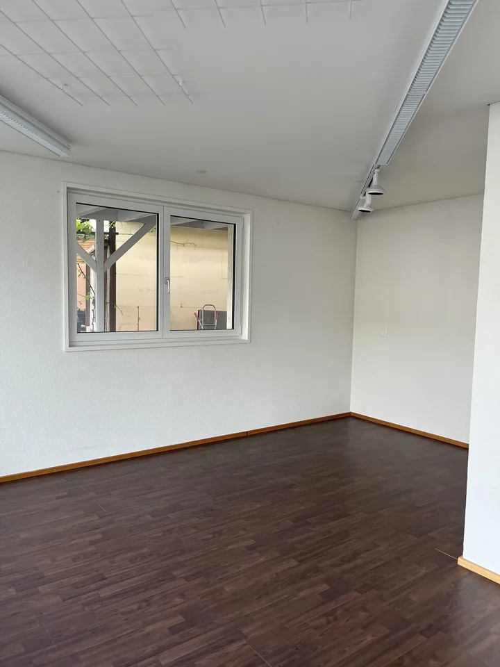 Top Gewerbefläche im Zentrum – 130 m² mit Schaufenster & Parkplätzen