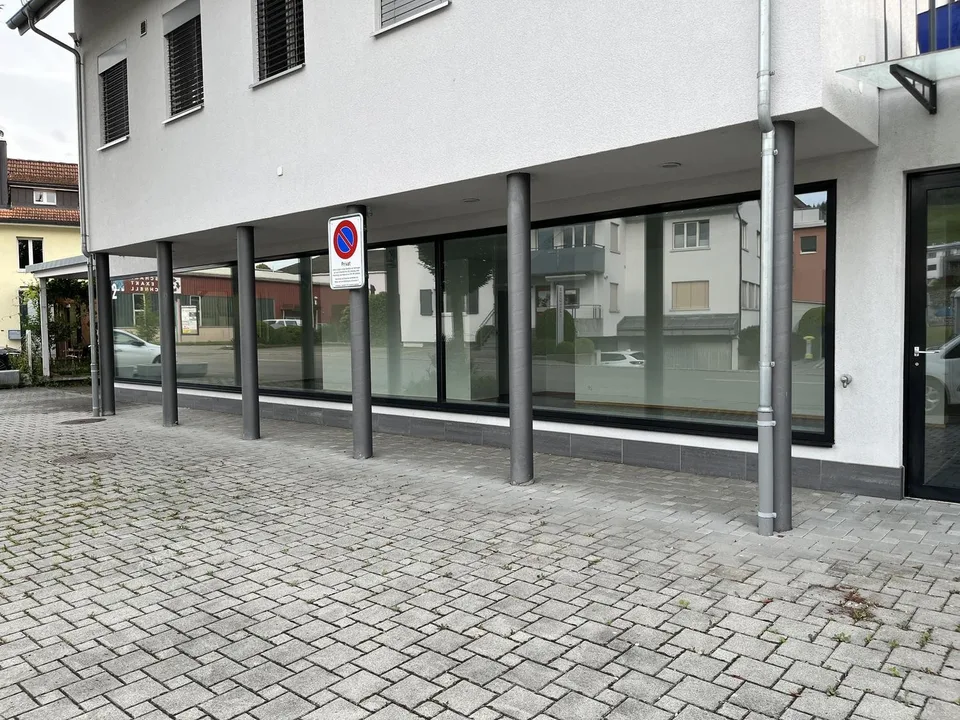 Top Gewerbefläche im Zentrum – 130 m² mit Schaufenster & Parkplätzen