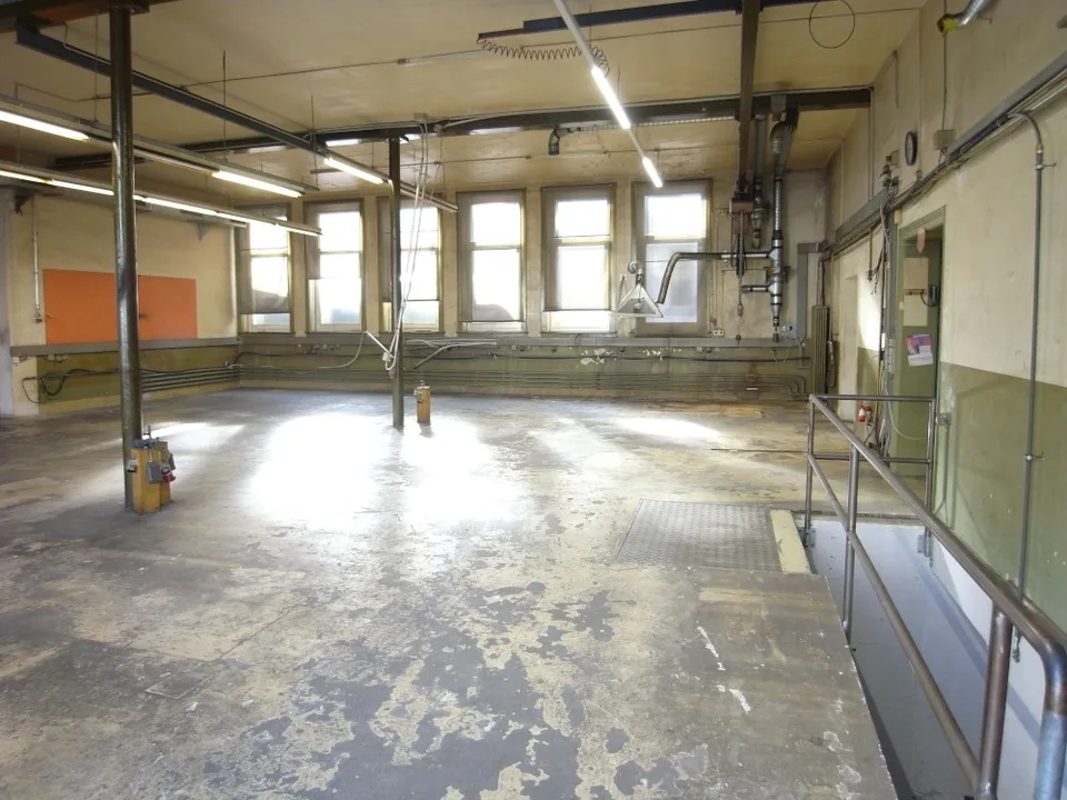 Gewerbehalle