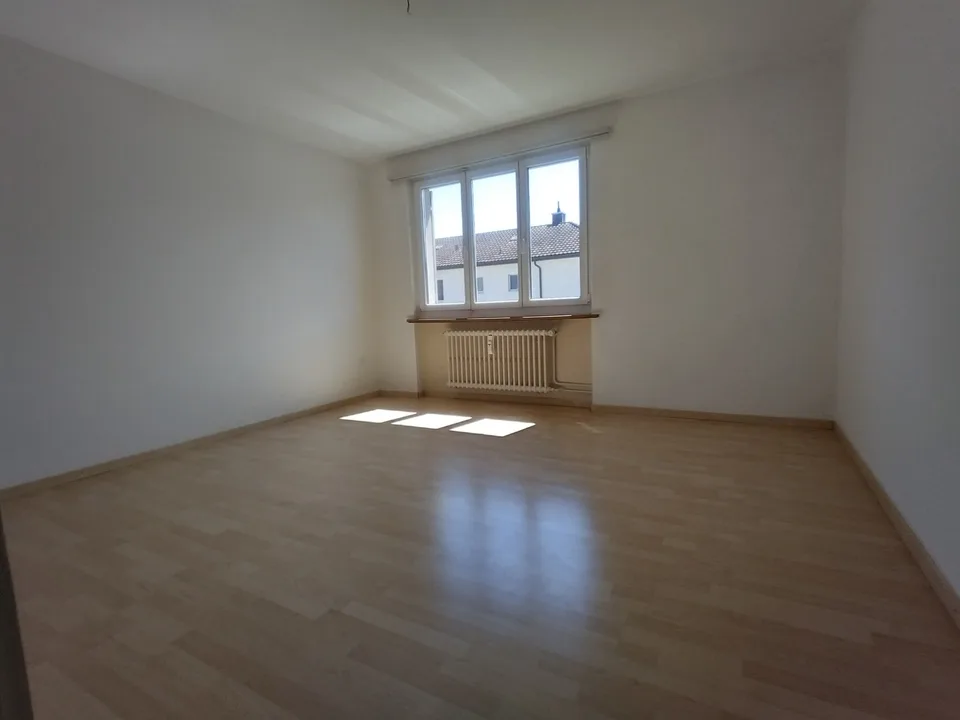 Schöne Wohnung mit Balkon