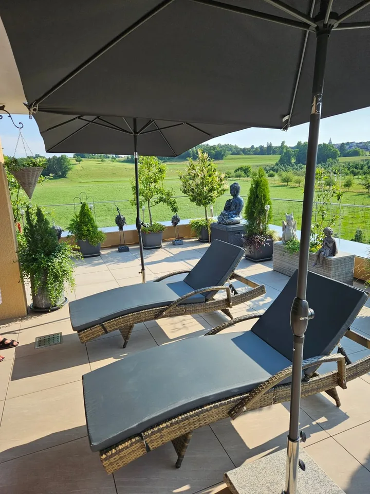 Zimmer mit eigenem Bad & 160 m² Terrasse