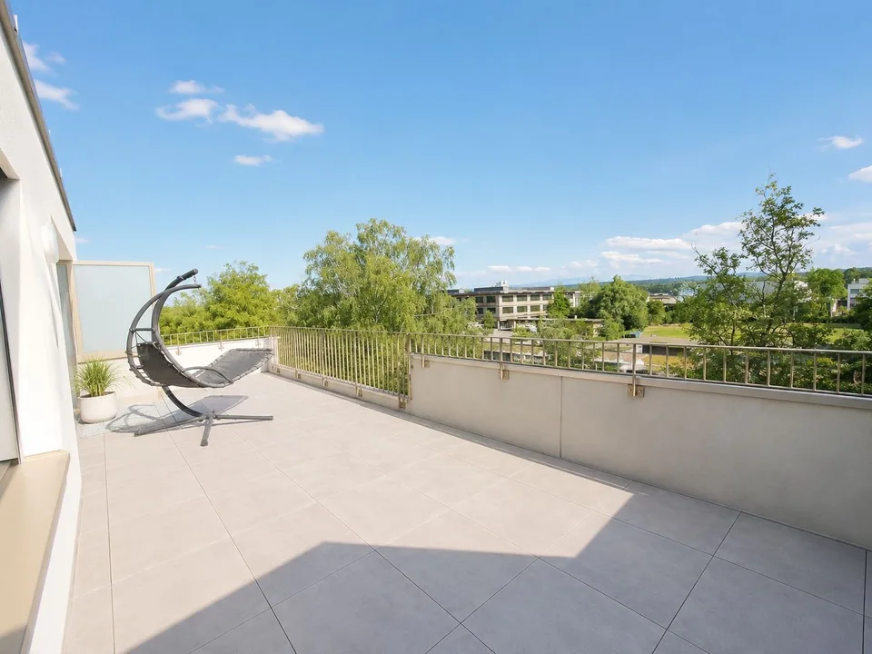 Luxuriöse Neubau-Penthousewohnung mit XXL-Dachterrasse & Lift