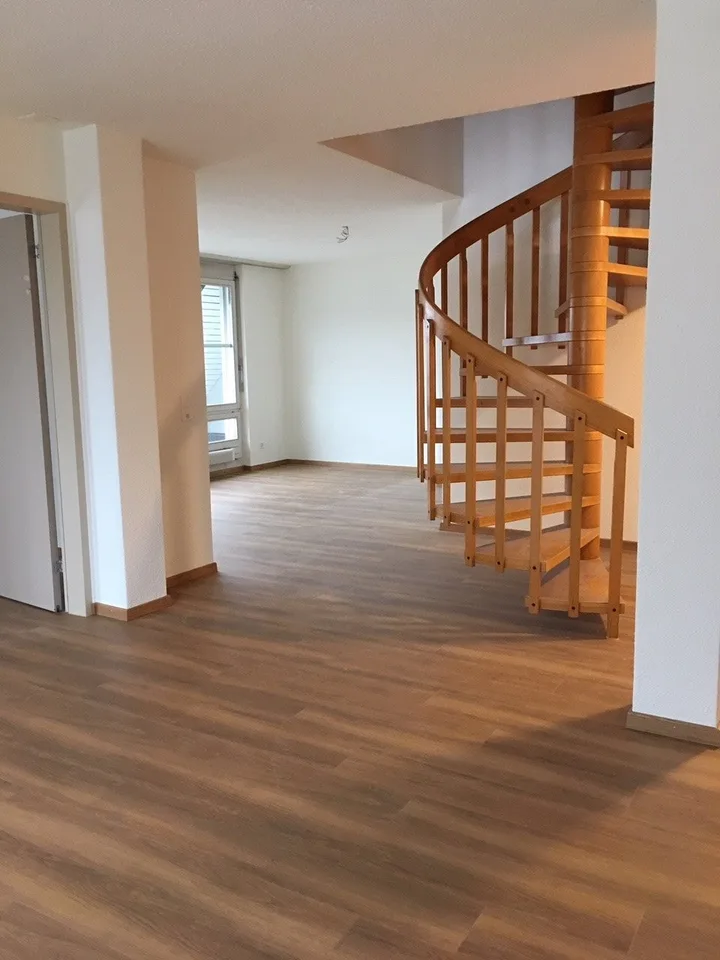 Wow! Moderne 5 - Z-Maisonette Wohnung mitten im Zentrum von Frauenfeld