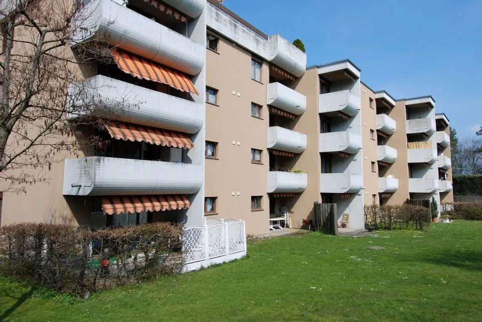 Sonnige Wohnung mit Sitzplatz