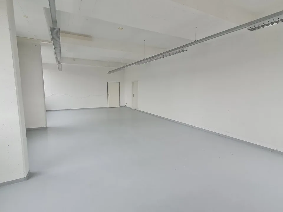 Vielseitige und moderne Gewerbefläche mit guter Verkehrsanbindung