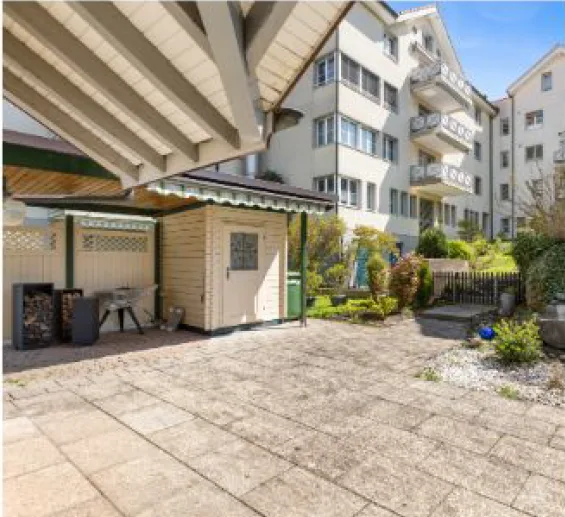 Maison de famille spacieuse de 6,5 pièces avec cheminée, jardin et accès direct au garage à Herisau