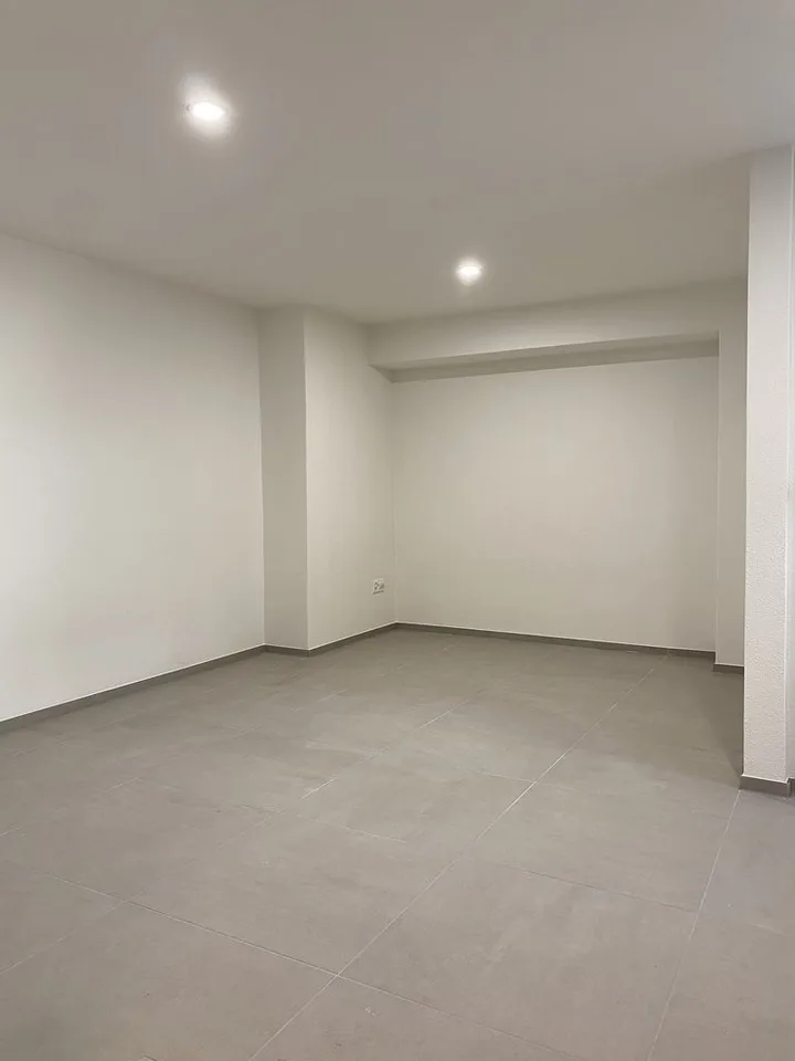 GEWERBERAUM IN CHARMANTEM WOHNHAUS ZU VERMIETEN