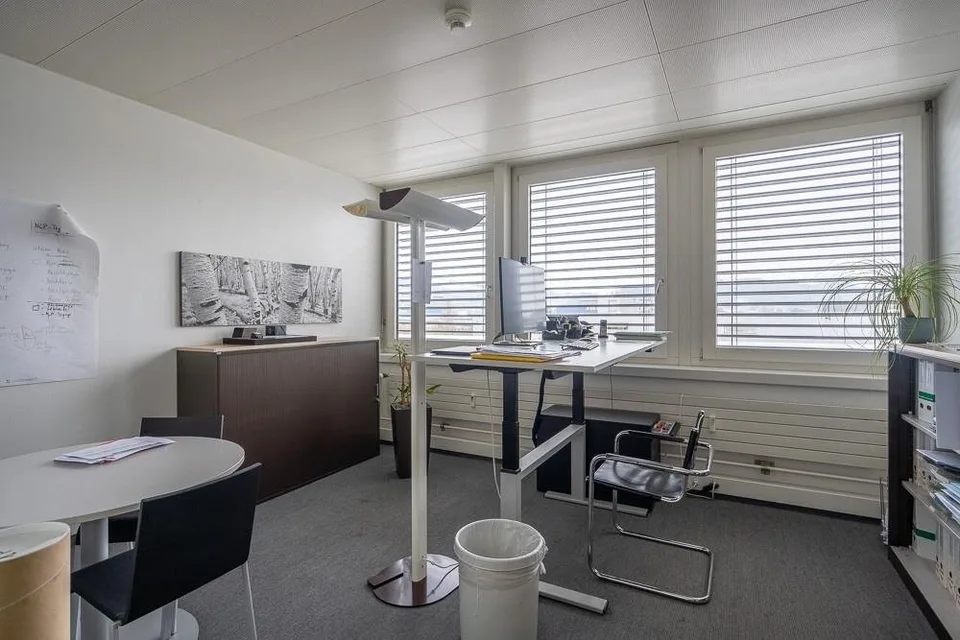 Attraktiv gelegene Büro- Lagerfläche – Foto 8 von 12