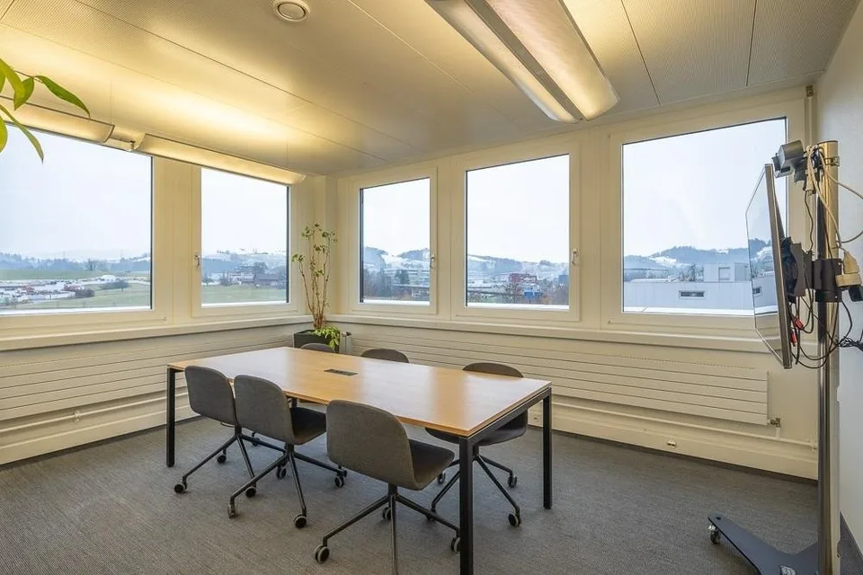 Attraktiv gelegene Büro- Lagerfläche