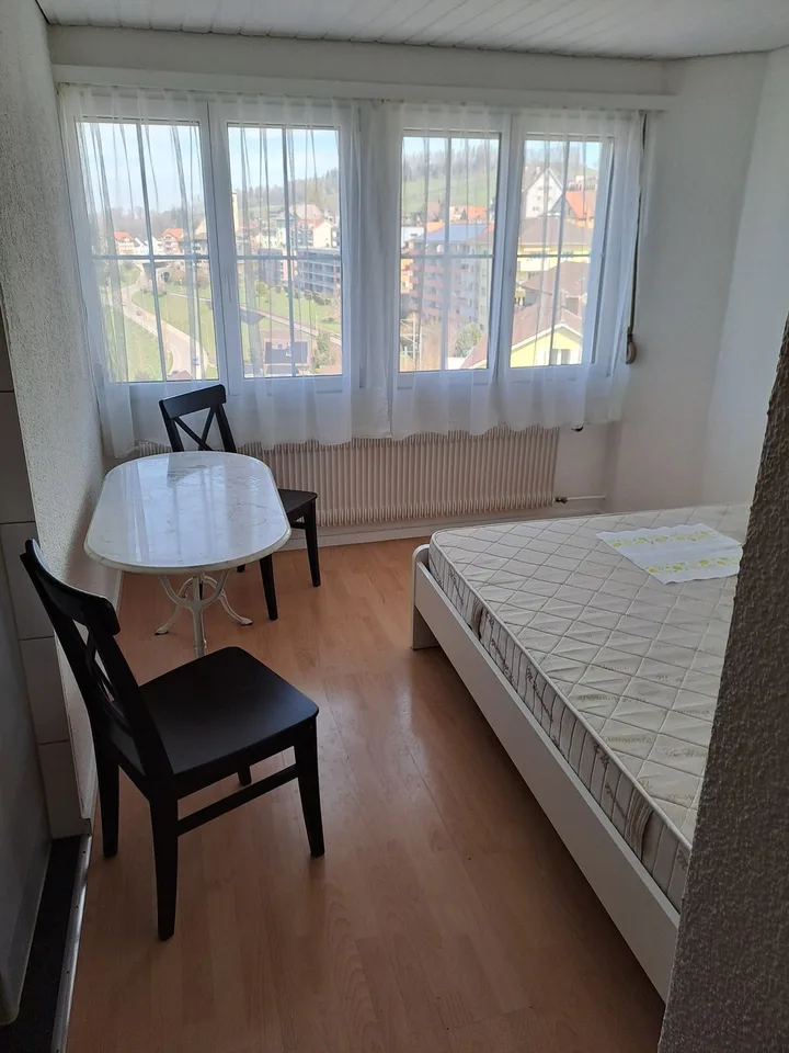 zentral gelegenes möbliertes 1-Zimmer Studio