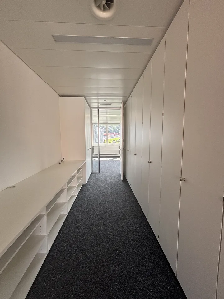 Moderne Bürofläche mit Top-Anbindung – 384.2 m² im Minergie®-Standard – foto 21 di 24