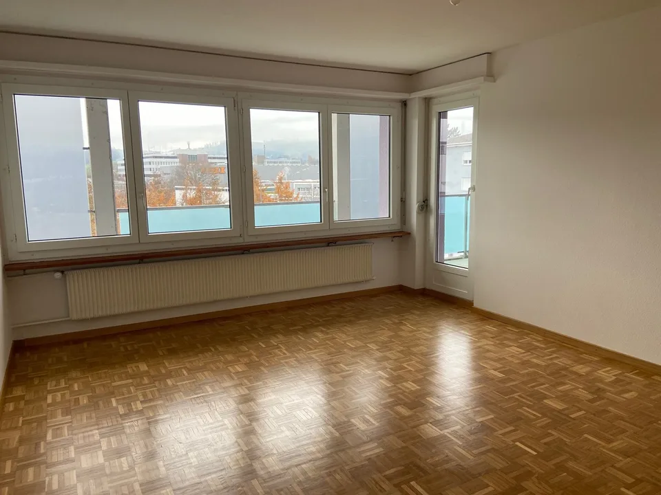 Sonnige 3,5-Zimmer-Wohnung mit grossem Balkon – Foto 6 von 10