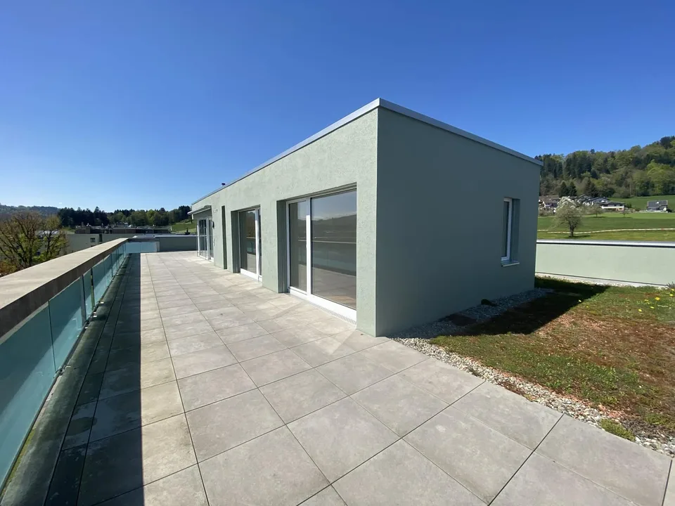 Attika-Wohnung mit grosser Terrasse und traumhaftem Säntisblick