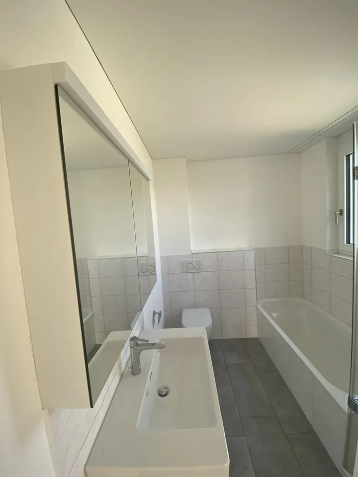 Attika-Wohnung mit grosser Terrasse und traumhaftem Säntisblick – Foto 10 von 12
