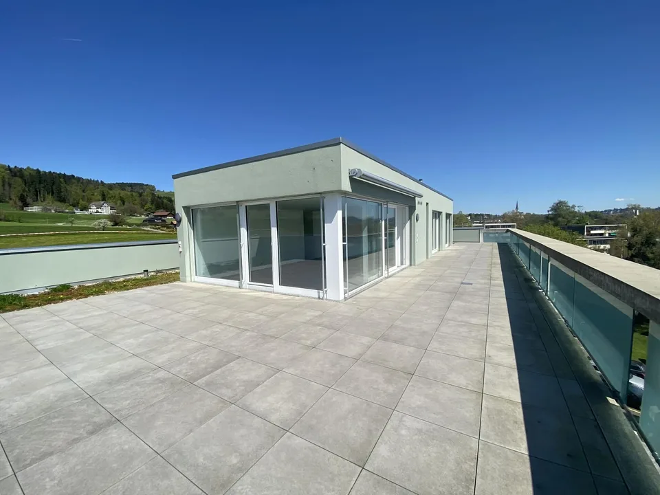 Attika-Wohnung mit grosser Terrasse und traumhaftem Säntisblick