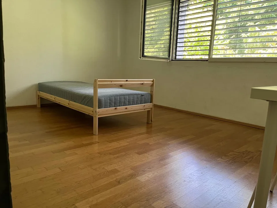 Helles 15 m²-Zimmer in 3er-WG, Wetzikon, 5 Min. zum Bahnhof