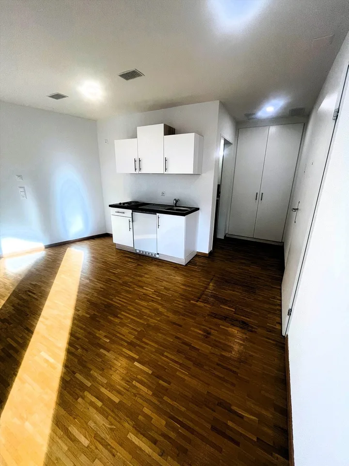 Modernes Büro/Studio in naturnaher Lage  THE GATE, Wetzikon