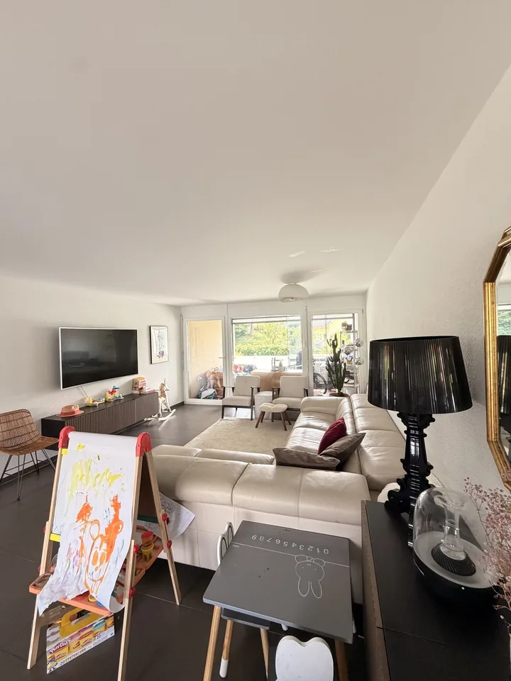 4.5 Zimmer-Wohnung in Bassersdorf, Möbliert
