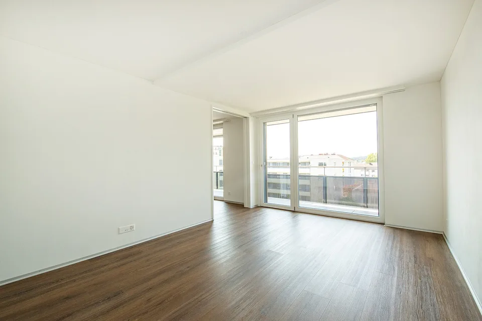 Schöne 2.5 Wohnung an der Russikerstrasse