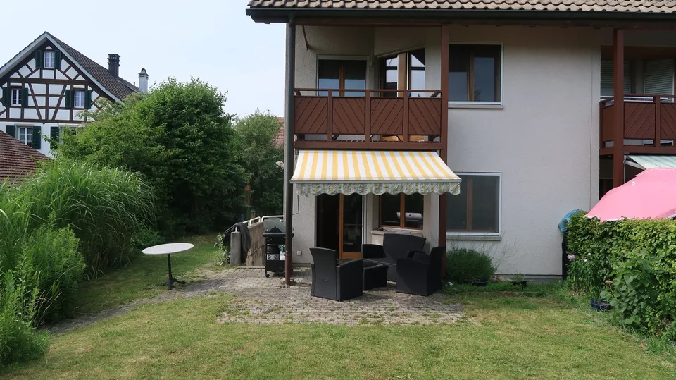 WG Zimmer mit Balkon am Bach