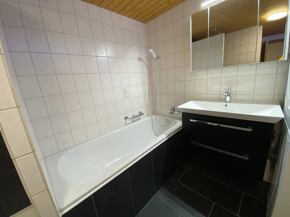 Charmante Familienwohnung in Lufingen