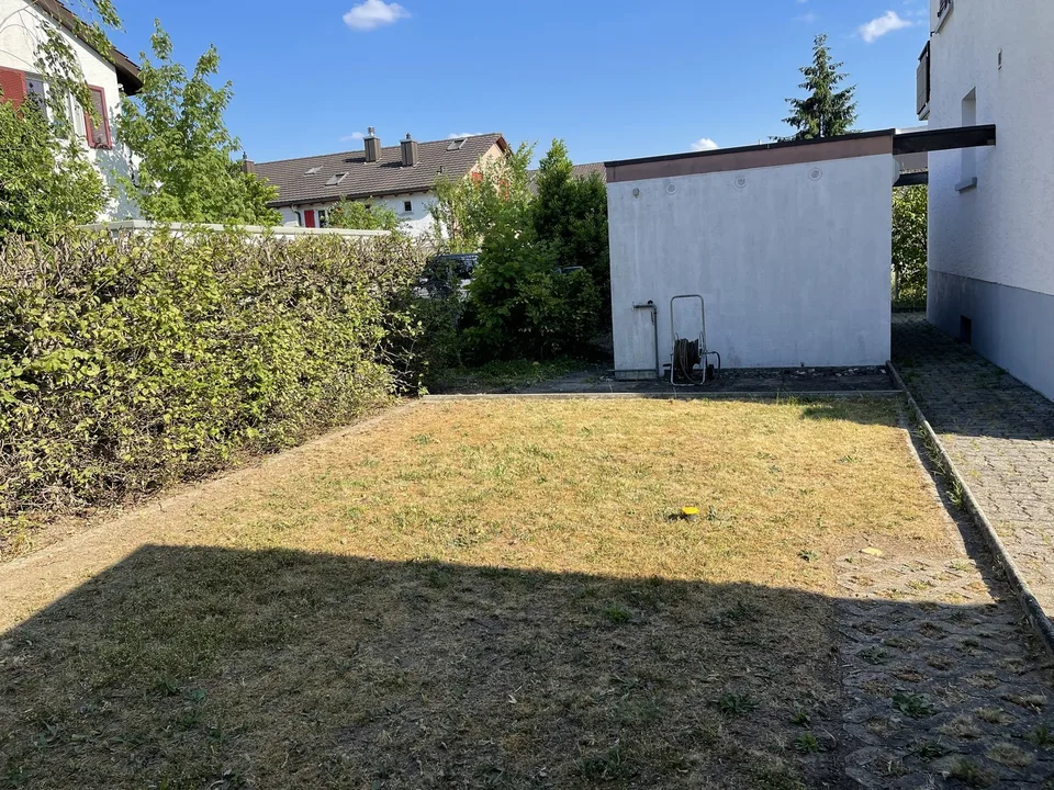 3.5 Zi. Reiheneckhaus mit Garten 8424 Embrach