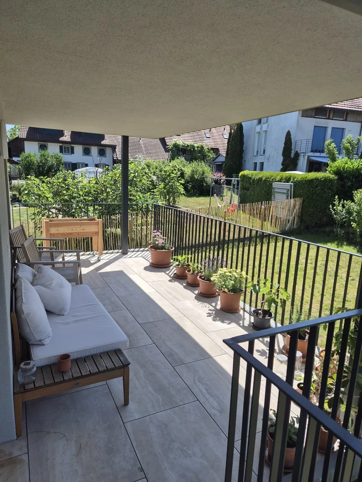 3.5 Zimmer Wohnung mit grossem Balkon