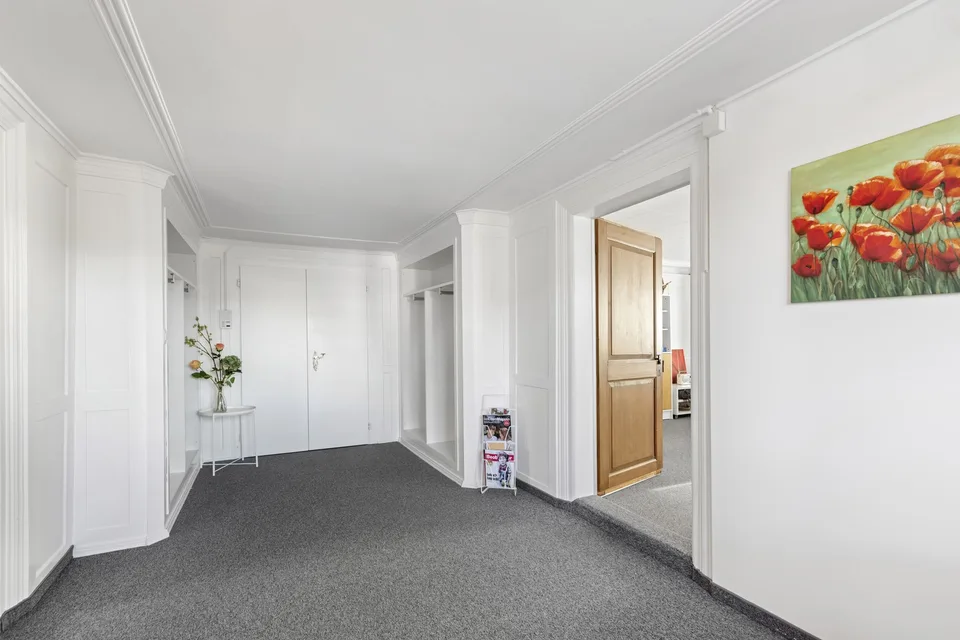 Attraktives Büro im 2. Obergeschoss an zentraler Lage in Wetzikon zu vermieten