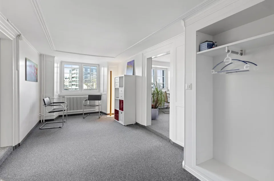 Attraktives Büro im 2. Obergeschoss an zentraler Lage in Wetzikon zu vermieten