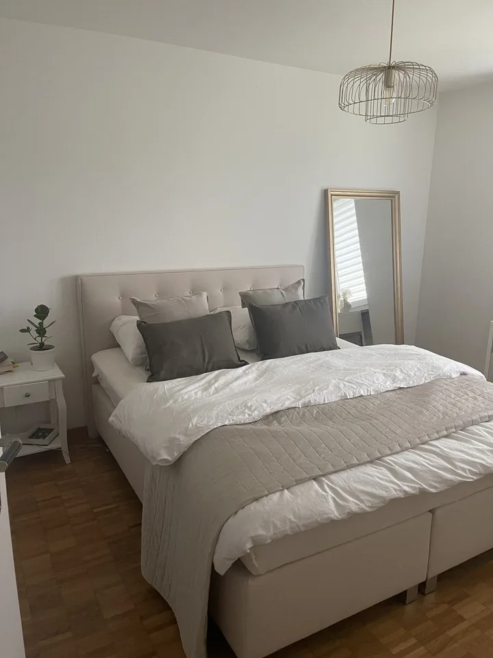 2,5-Zimmer-Wohnung für CHF 1’416 pro Monat zu vermieten/ 2.5-room apartment available for rent at CHF 1’416 per month