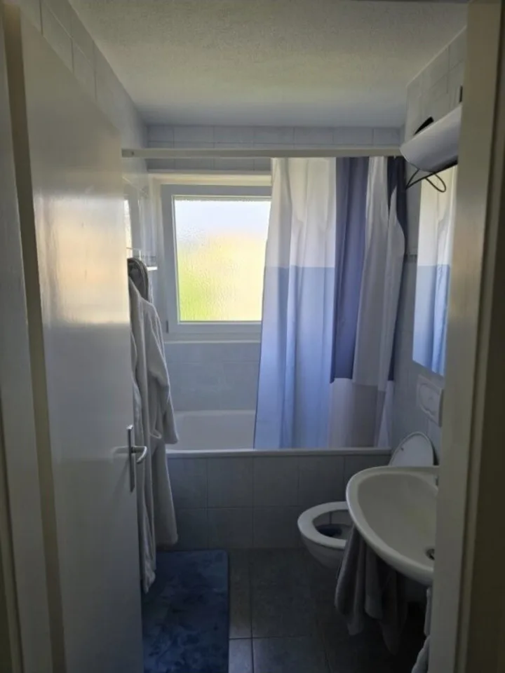 SHARED ROOM