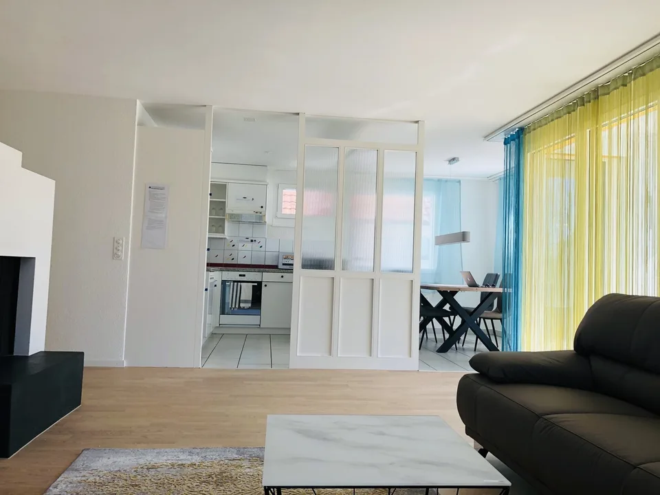 MydiHei Co-living: Furnished Room in an "All Girls" Flatshare