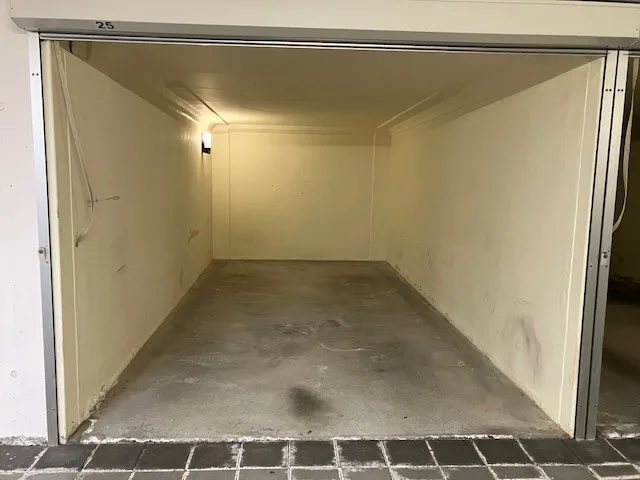 Einstellbox Garage