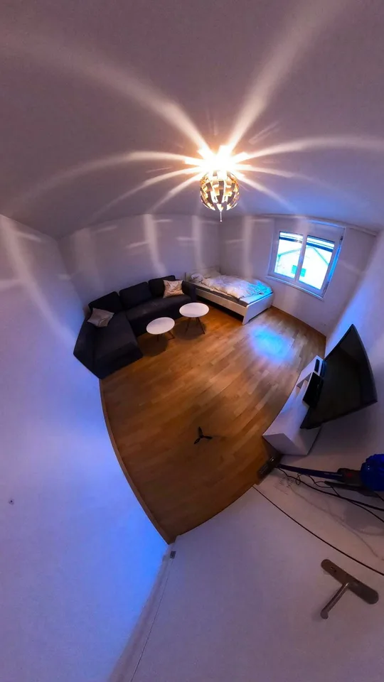 Möbliertes Zimmer plus eigenes Badezimmer