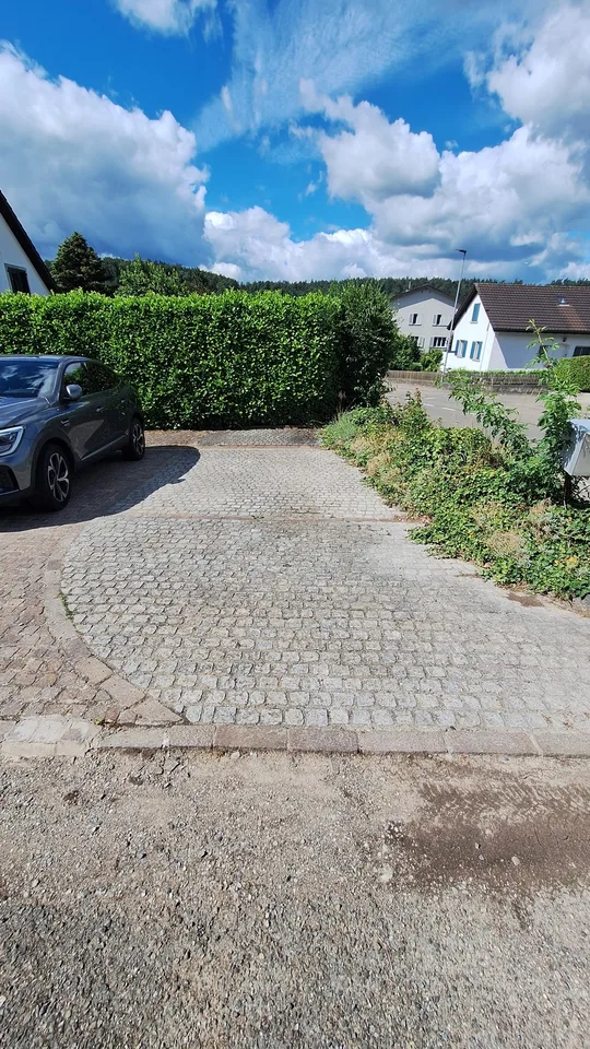 Aussen-Abstellparkplatz für Wohnmobil etc.