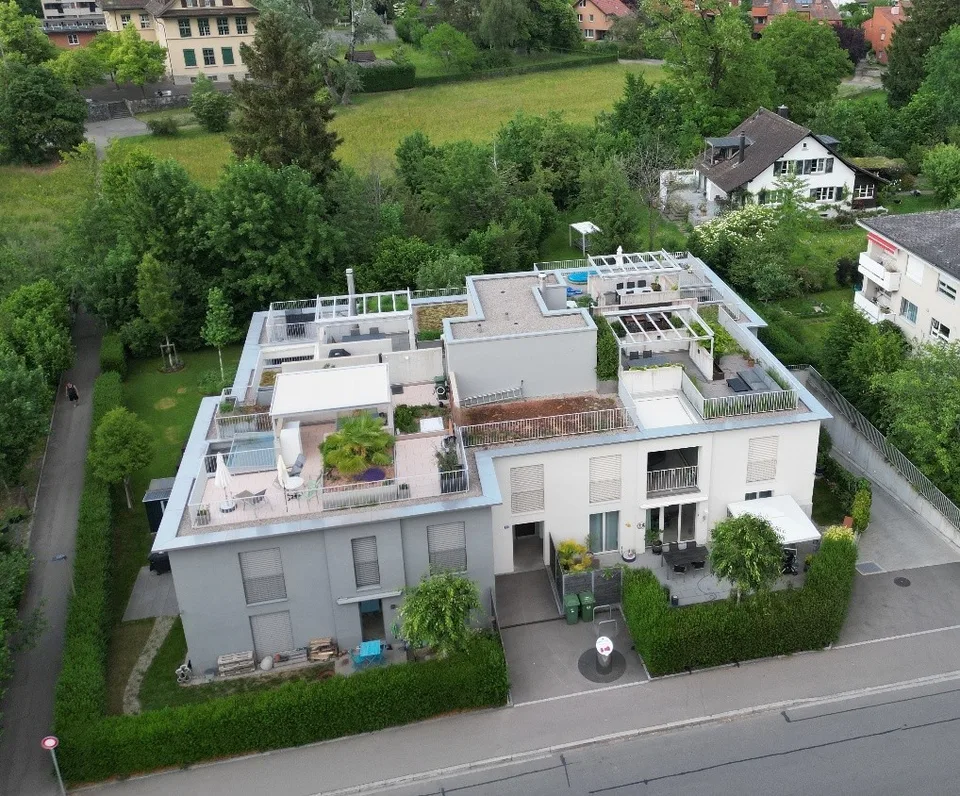 4.5 Zimmer Eigentumswohnung mit Atrium und Dachterrasse