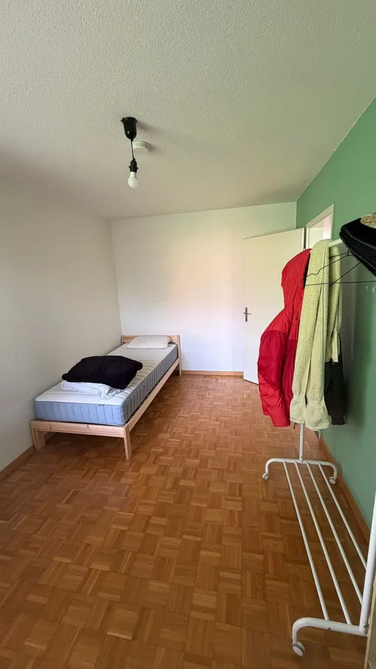 Room in shared apartment in Kloten