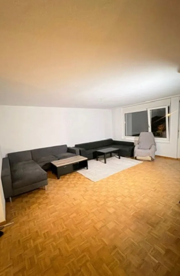 Room in shared apartment in Kloten