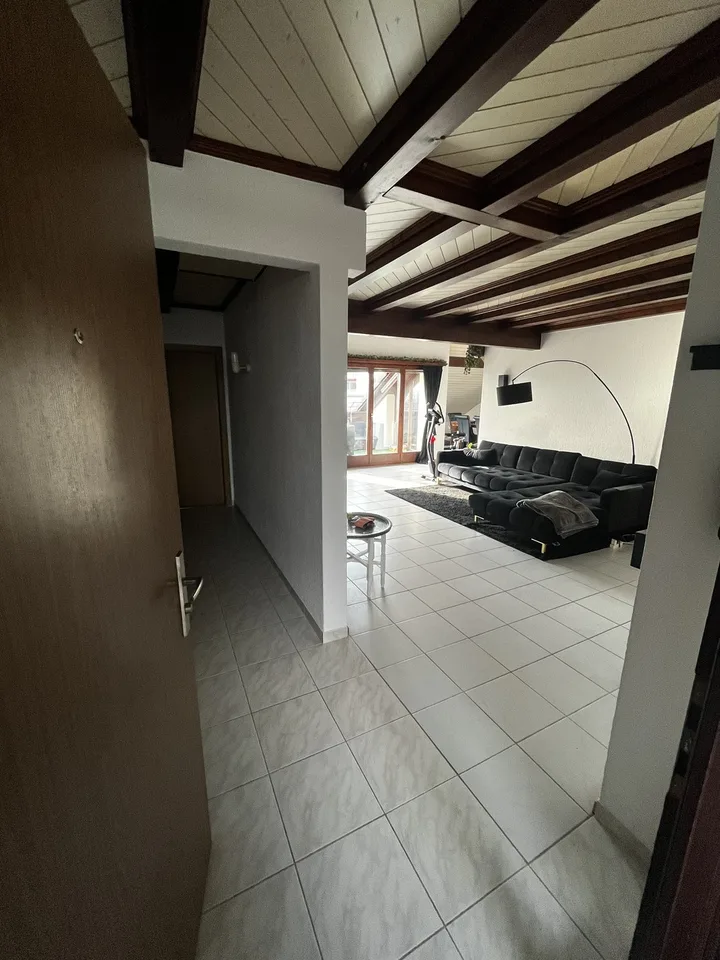 WG Zimmer in grosser schöner Wohnung