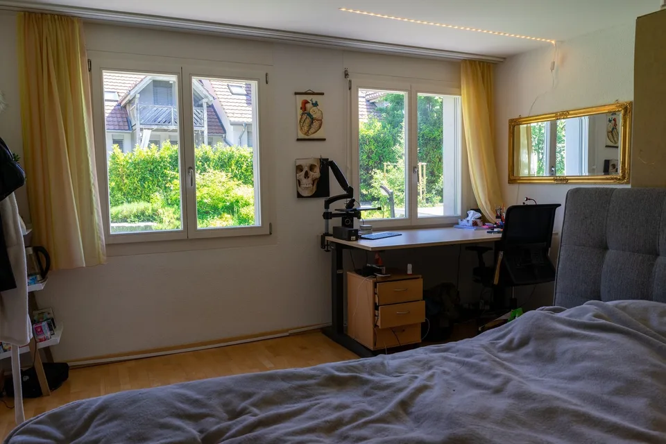 Helles WG-Zimmer 20M2 im 2OG unseres WG-Einfamilienhauses
