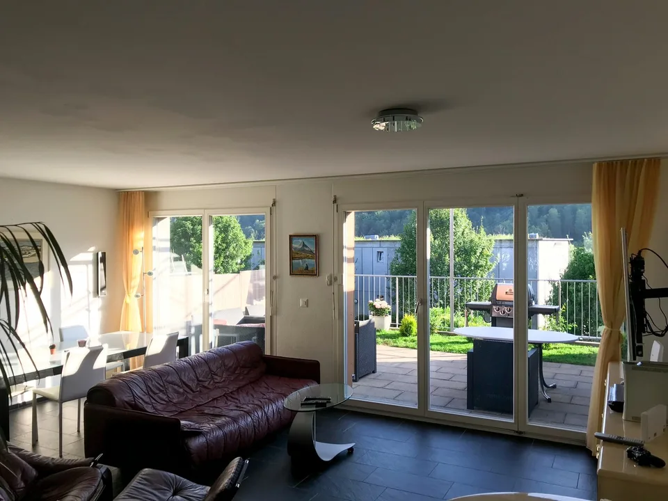 Helles WG-Zimmer 20M2 im 2OG unseres WG-Einfamilienhauses