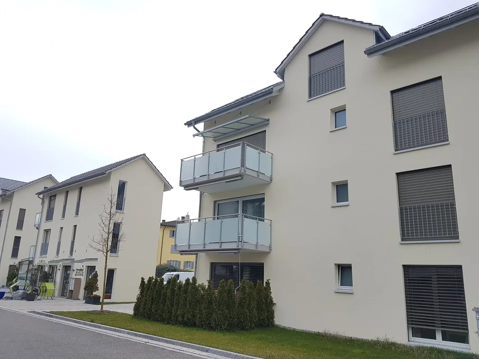 Garagenplatz an zentraler Lage in Kollbrunn