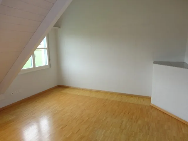 Grosszügige und helle Wohnung in familienfreundlichem Quartier