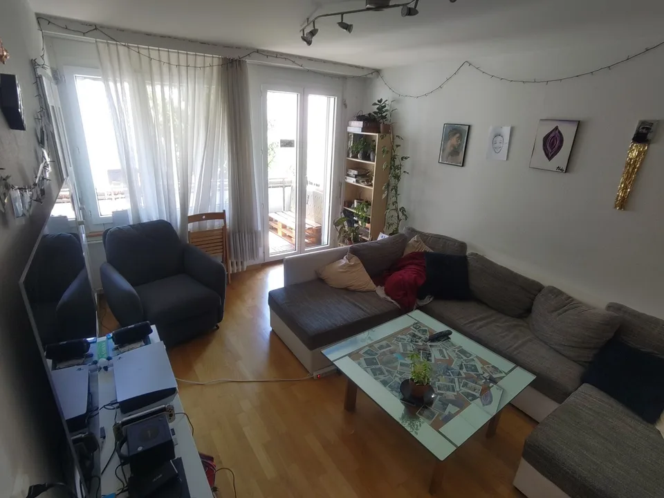Zwei WG-Zimmer zu vermieten (ab August und ab Oktober)