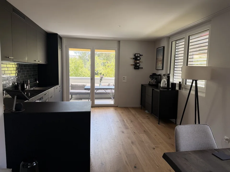 Moderne Neubauwohnung im Eigentumsstandard (3.5 Zimmer)